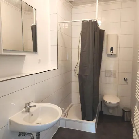 Lägenhet Voll-ausgestattete Monteurunterkuenfte