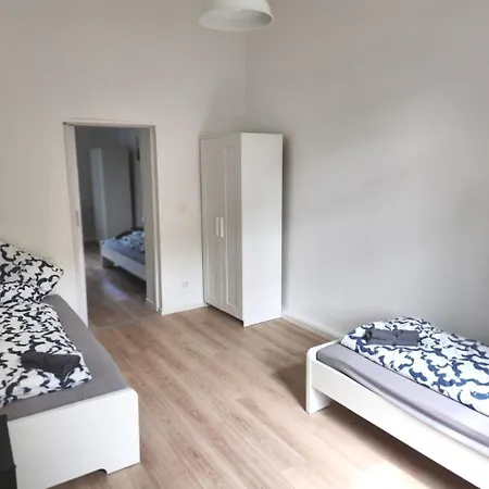 Voll-ausgestattete Monteurunterkuenfte Lägenhet