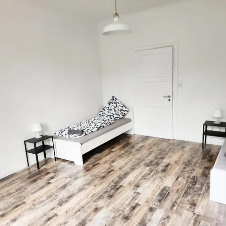 Voll-ausgestattete Monteurunterkuenfte