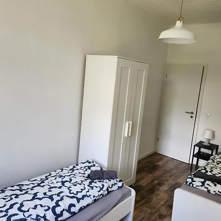 Voll-ausgestattete Monteurunterkuenfte Lägenhet